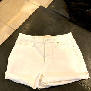 Universal threads shorts Sz 4/27. Great condition